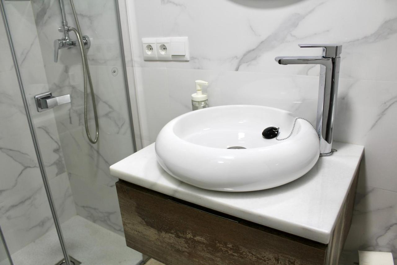 Wish Suite Basilica Seville Exterior photo